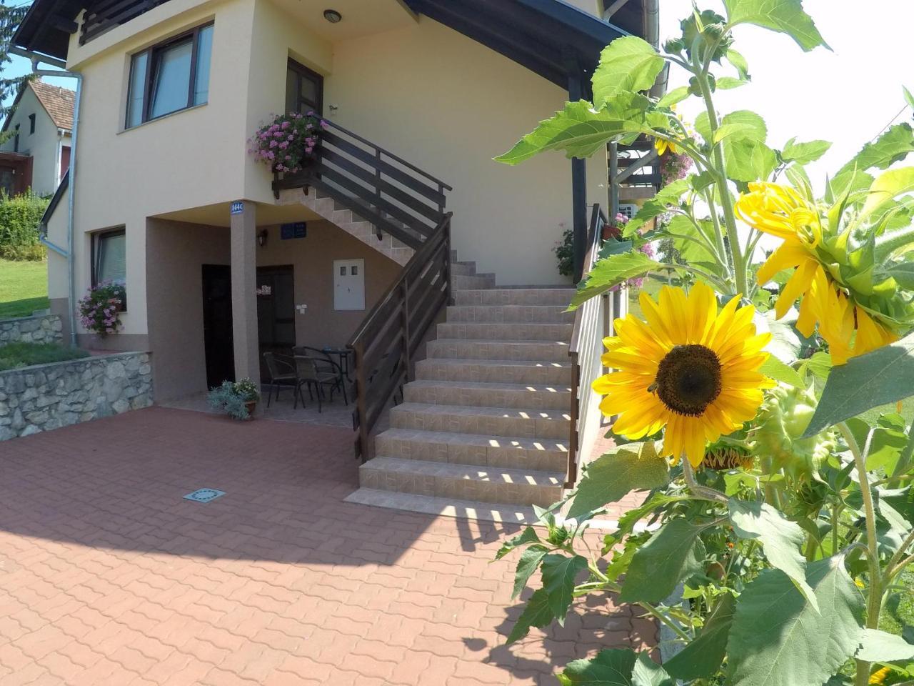 Apartment Ante Slunj Exteriör bild